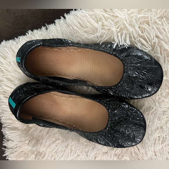 Tieks Shoes - TIEKS Obsidian Black Embossed Crocodile Ballet Flat Shoes Size 8